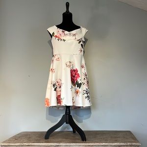 Boohoo floral mini!